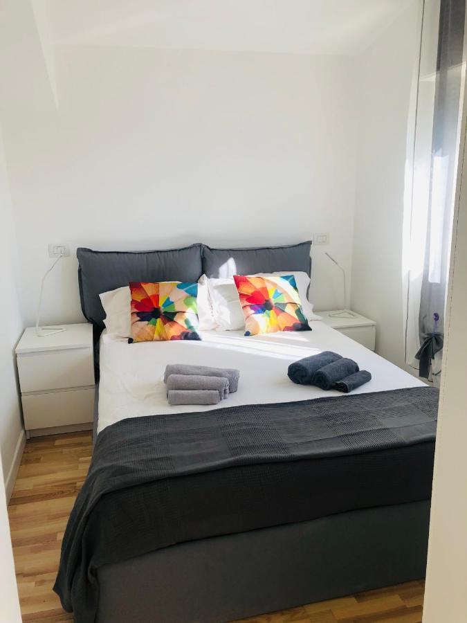 Sunrise Beach House - Sea View Apartment มอนเตซิลวาโน ภายนอก รูปภาพ