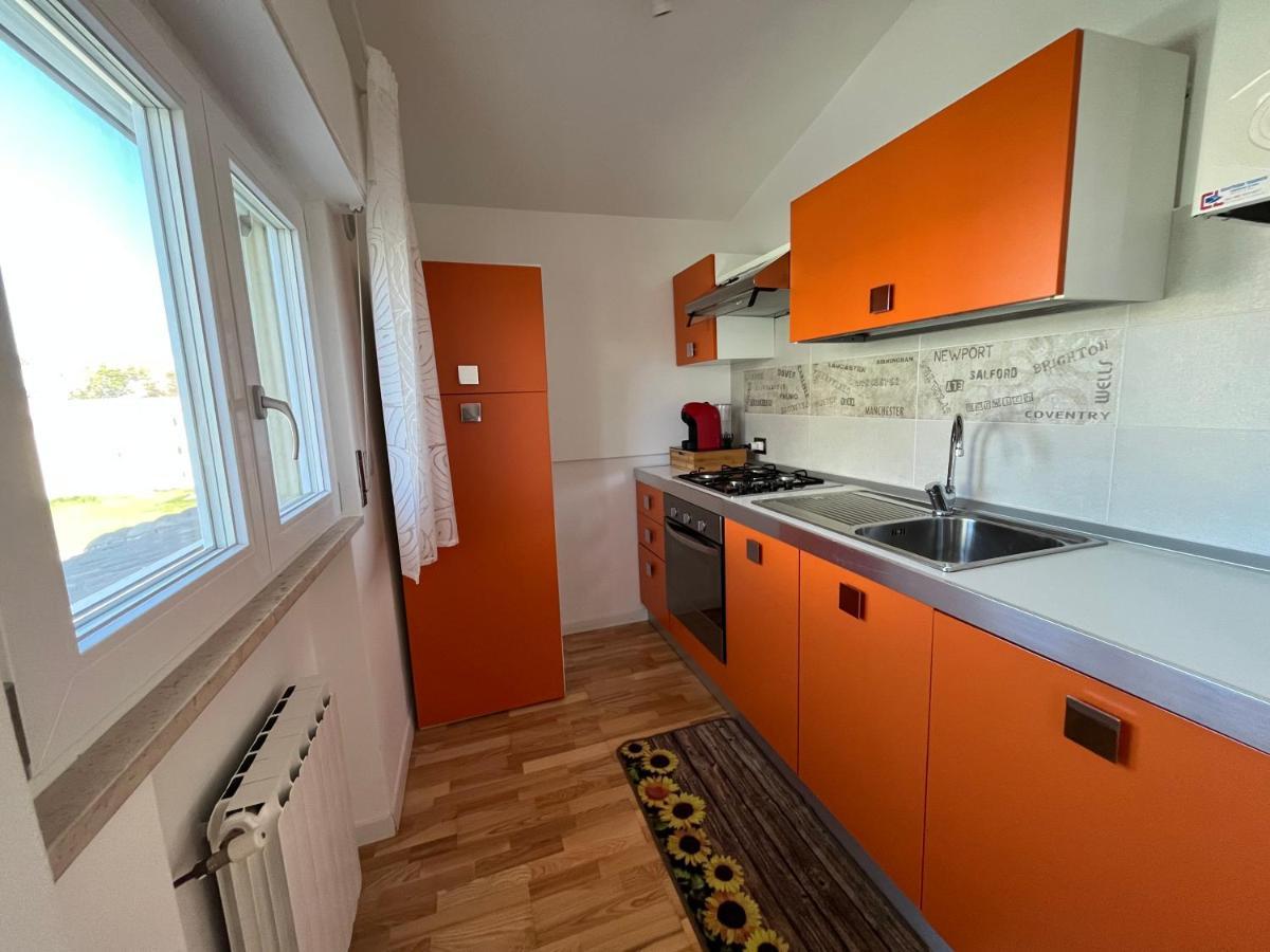 Sunrise Beach House - Sea View Apartment มอนเตซิลวาโน ภายนอก รูปภาพ